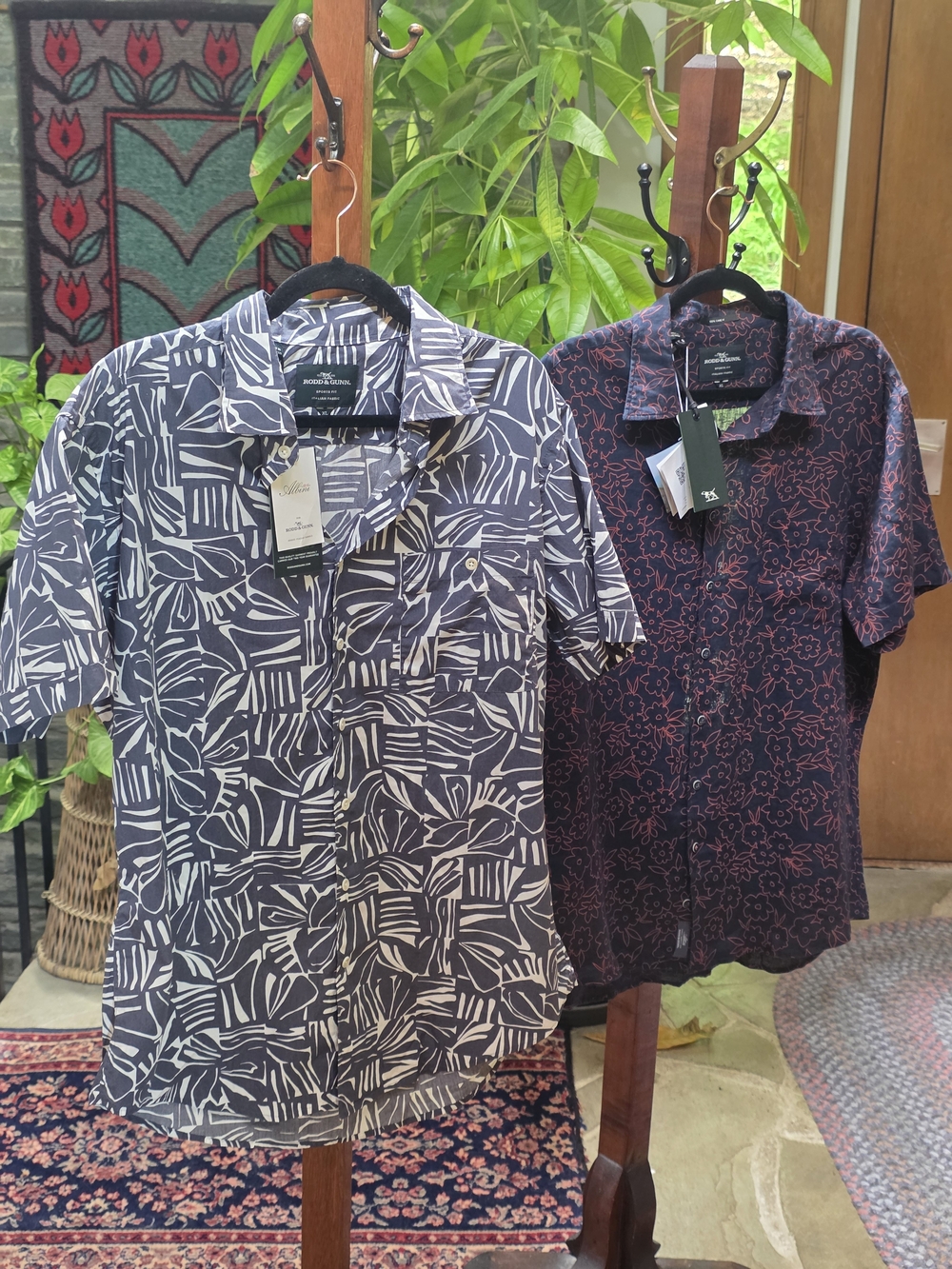 RODD & GUNN NEW ZEALAND BUNDLE OF 2 SHORT SLEEVE 100% LINEN SHIRTS XL